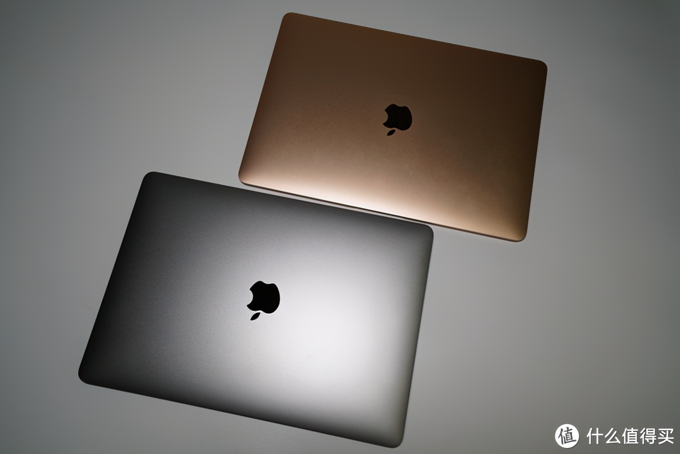 苹果生态全家桶周边推荐_macbook和thinkpad_iPhone 12 Pro Max 使用感受