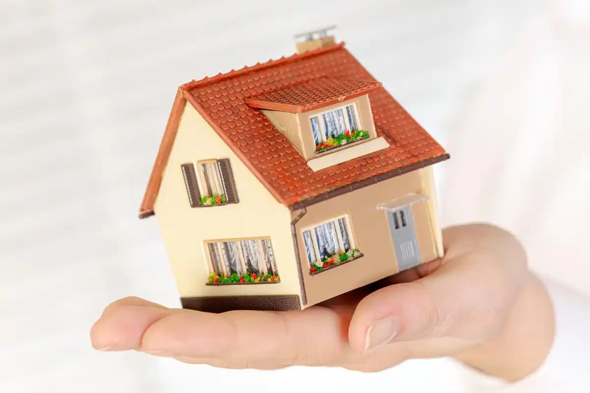 房产证抵押会给凭证吗_三种合法取出房产证场景操作_抵押房产证法律归属权解析