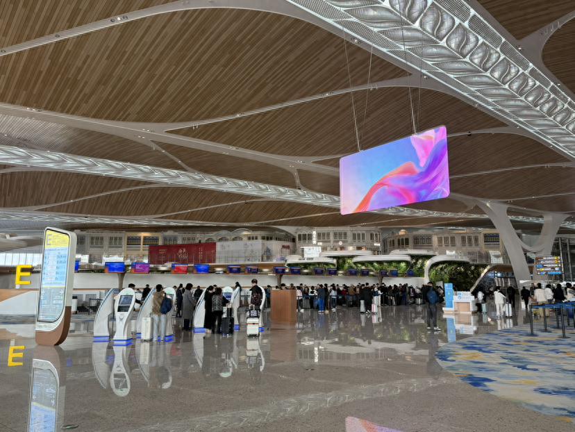 广州白云机场T3航站楼交通攻略：了解空港快线线路及其他方式