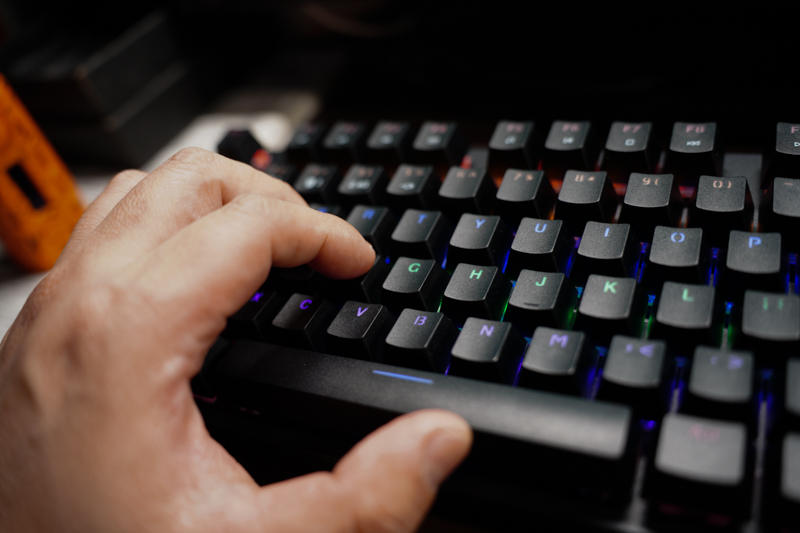 雷柏VT960赛博朋克版鼠标_雷柏v500s合金版怎么样_雷柏V500PRO-87多模版键盘