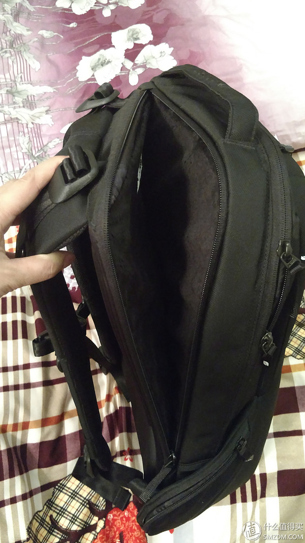 thinkpad双肩电脑包_通勤双肩包推荐_Incase Icon Pack评测