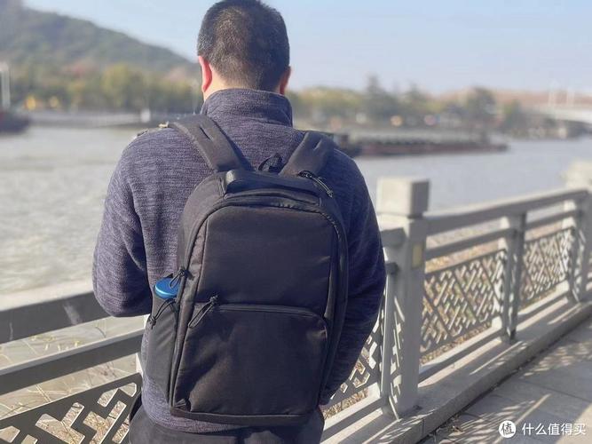 通勤双肩包推荐_thinkpad双肩电脑包_Incase Icon Pack评测